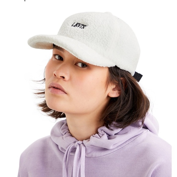 Levi’s fuzzy sherpa baseball hat - Picture 2 of 8